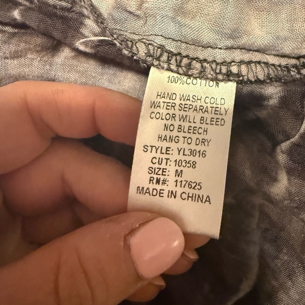 Ya Los Angeles Black and Gray Long Sleeve Button Down Shirt Medium - Picture 7 of 7